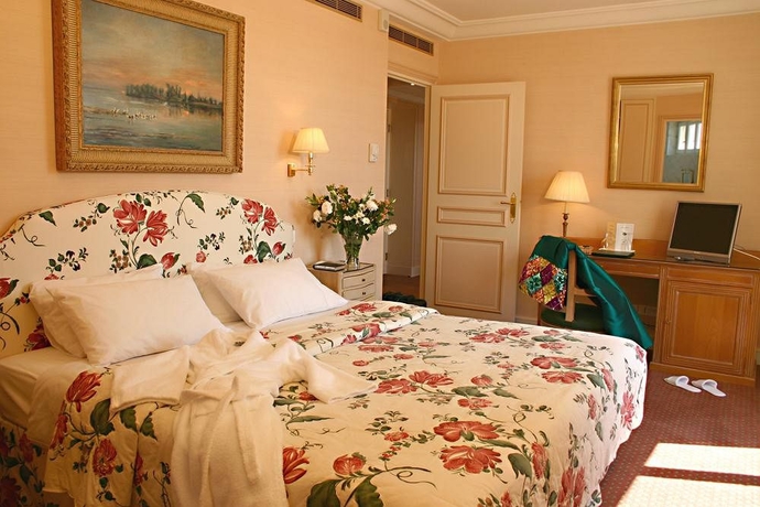 Imagen de la habitación del Hotel Le Littré. Foto 5