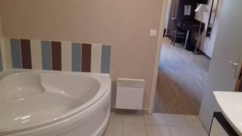 Imagen de la habitación del Hotel Le Logis De La Lys. Foto 9