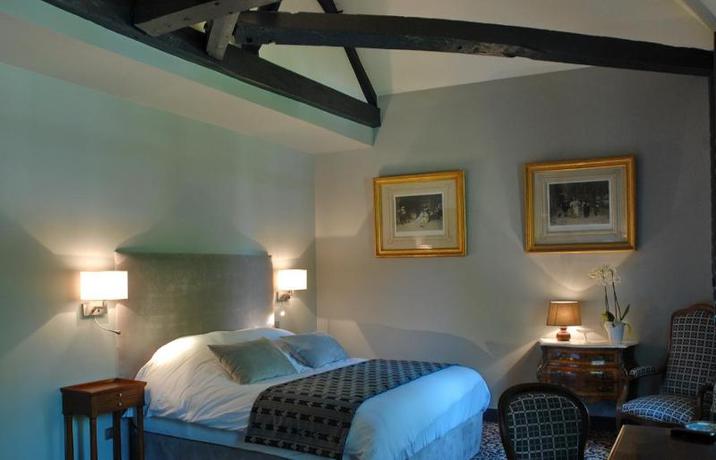 Imagen de la habitación del Hotel Le Logis Du P&eacute;r&eacute;, The Originals Collection (relais Du Silence). Foto 3