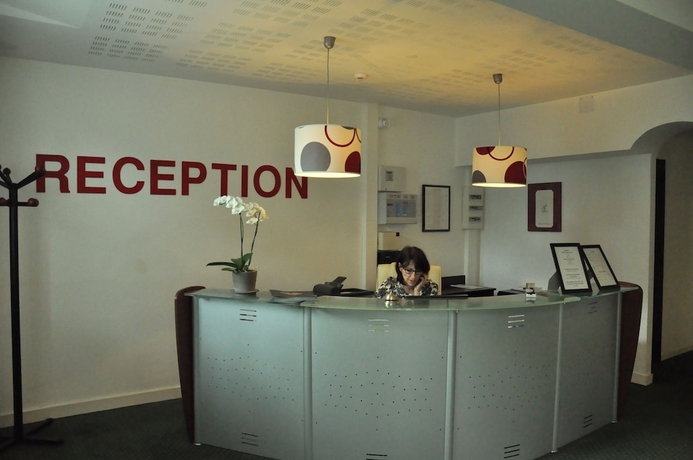 Imagen de los interiores del Hotel Le Lorient. Foto 18