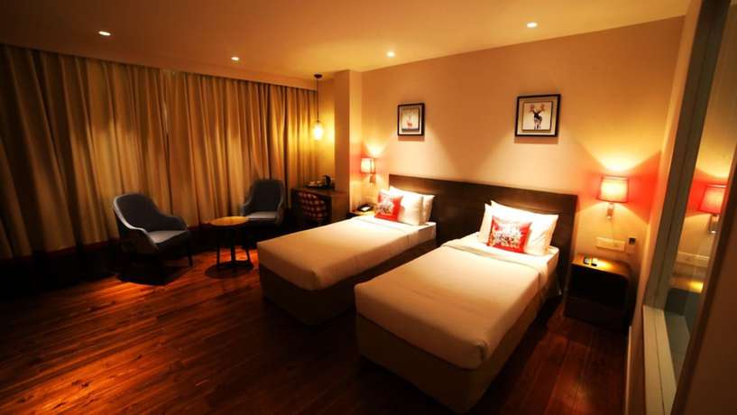 Imagen de la habitación del Hotel Le Lotus Grand Varanasi. Foto 16