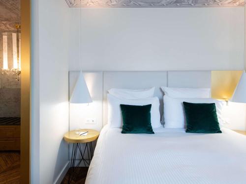 Imagen de la habitación del Hotel Le Louis Hotel Versailles Ch&acirc;teau - MGallery Collection. Foto 8