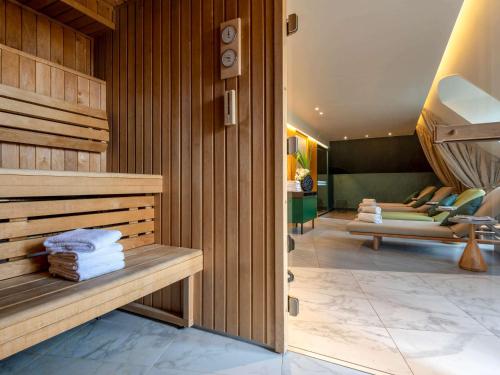 Imagen general del Hotel Le Louis Hotel Versailles Ch&acirc;teau - MGallery Collection. Foto 2