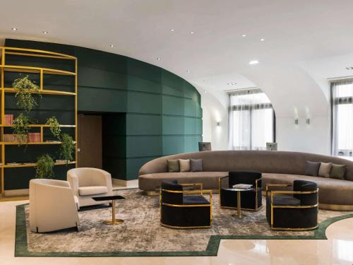 Imagen general del Hotel Le Louis Hotel Versailles Ch&acirc;teau - MGallery Collection. Foto 3