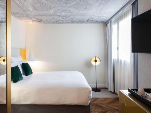 Imagen de la habitación del Hotel Le Louis Hotel Versailles Ch&acirc;teau - MGallery Collection. Foto 20