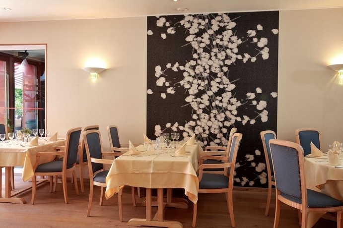 Imagen del bar/restaurante del Hotel Le Luth. Foto 6