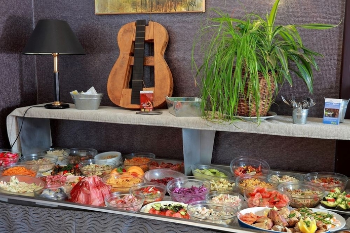 Imagen del bar/restaurante del Hotel Le Luth. Foto 8