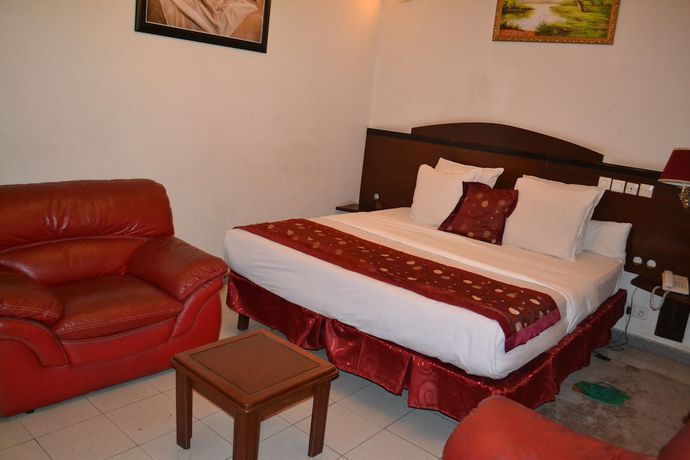 Imagen de la habitación del Hotel Le Luxtral H&ocirc;tel. Foto 9