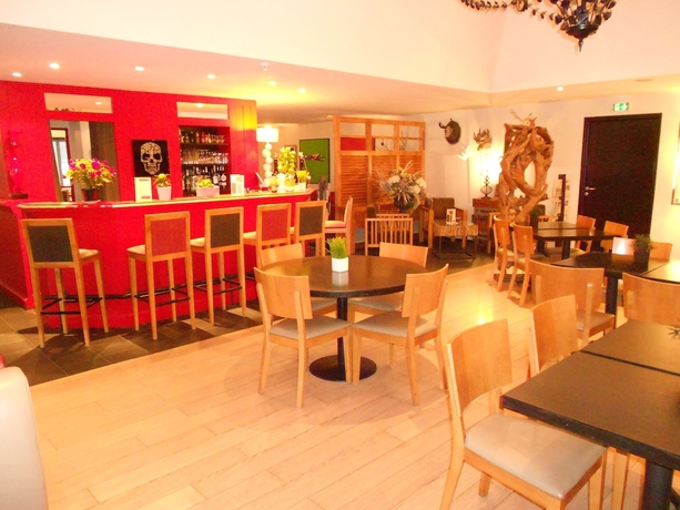 Imagen de los interiores del Hotel Le M and Spa Honfleur. Foto 18