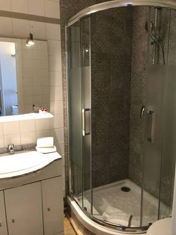 Imagen de la habitación del Hotel Le Madaleno, Anciennement La Ripaille. Foto 4