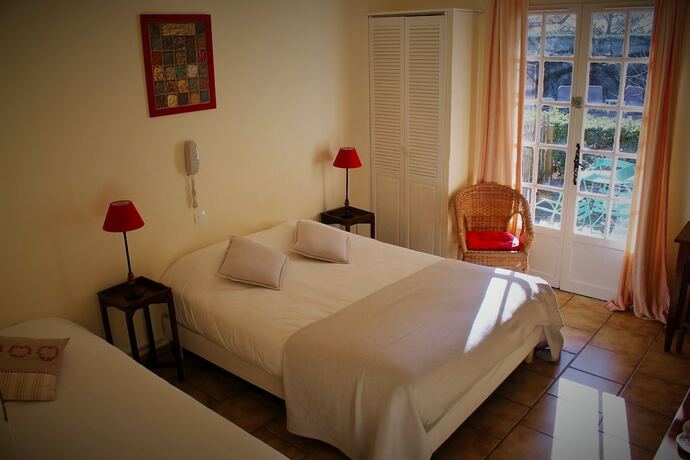 Imagen de la habitación del Hotel Le Madaleno. Foto 13