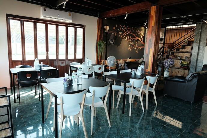 Imagen del bar/restaurante del Hotel Le Mae Residence. Foto 17