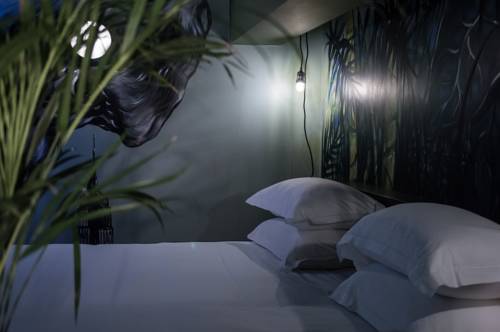 Imagen de la habitación del Hotel Le Magic Hall. Foto 7