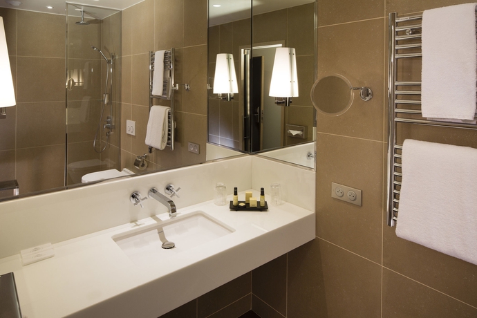 Imagen de la habitación del Hotel Le Magnifique, Montparnasse. Foto 7