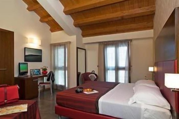 Imagen general del Hotel Le Magnolie Frigintini. Foto 15