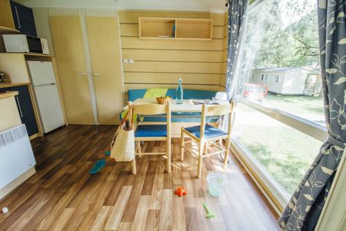 Imagen de la habitación del Hotel Le Malazéou. Foto 6