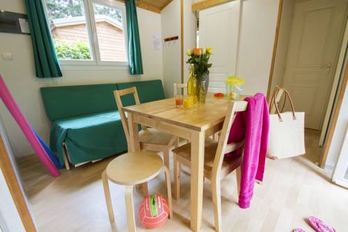 Imagen de la habitación del Hotel Le Malazéou. Foto 10