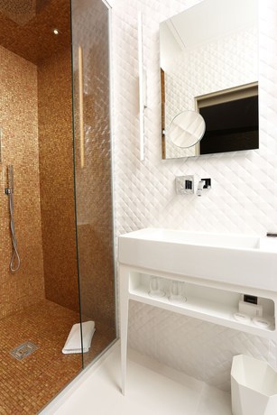 Imagen de la habitación del Hotel Le Malown. Foto 3