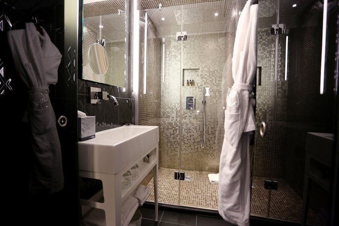 Imagen de la habitación del Hotel Le Malown. Foto 11