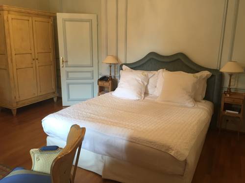 Imagen de la habitación del Hotel Le Manoir Au Lac. Foto 3