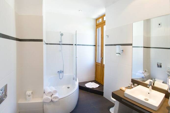 Imagen general del Hotel Le Manoir D Agn&egrave;s. Foto 6