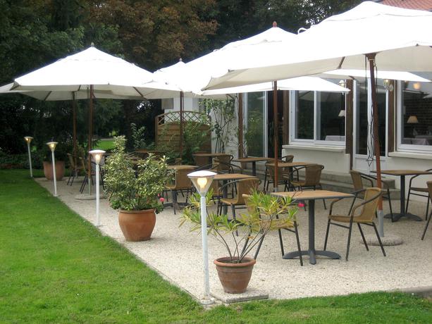 Imagen de los exteriores del Hotel Le Manoir De Gavrelle. Foto 7