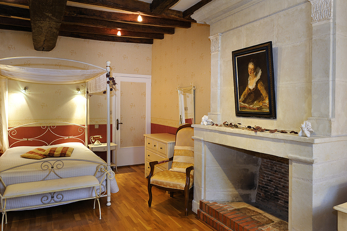 Imagen de la habitación del Hotel Le Manoir De La Giraudière. Foto 8