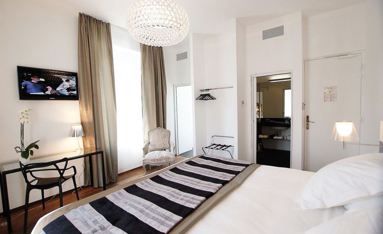 Imagen de la habitación del Hotel Le Manoir, LA ROCHELLE. Foto 15