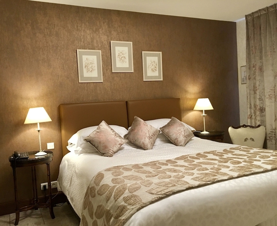 Imagen de la habitación del Hotel Le Manoir Les Minimes. Foto 8