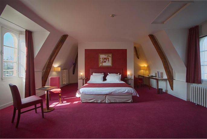 Imagen de la habitación del Hotel Le Mans Country Club. Foto 13