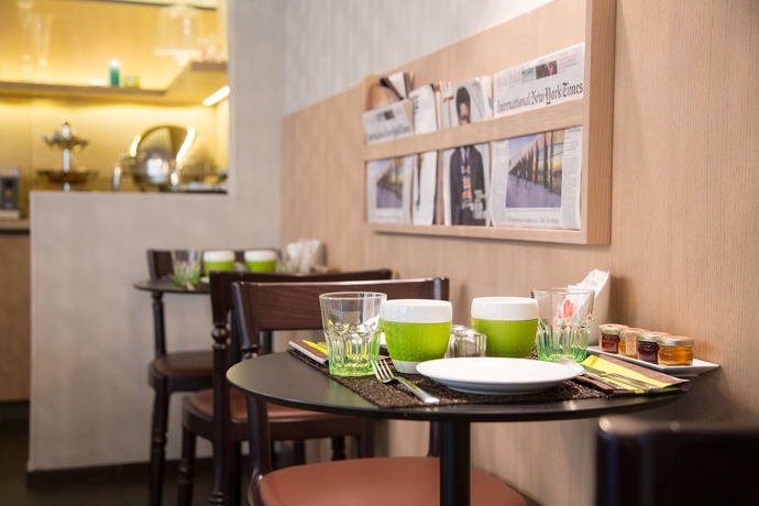 Imagen del bar/restaurante del Hotel Le Marcel. Foto 5