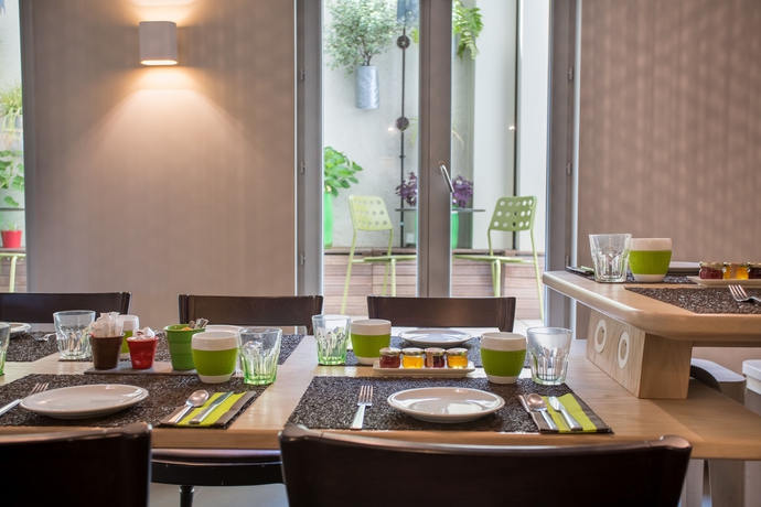 Imagen del bar/restaurante del Hotel Le Marcel. Foto 6