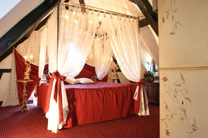 Imagen de la habitación del Hotel Le Maréchal. Foto 5