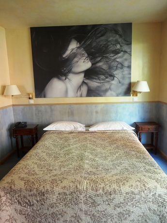 Imagen de la habitación del Hotel Le Mariana. Foto 6