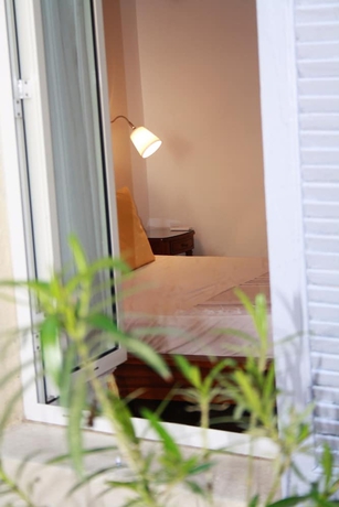 Imagen de la habitación del Hotel Le Mas Angelussi. Foto 5