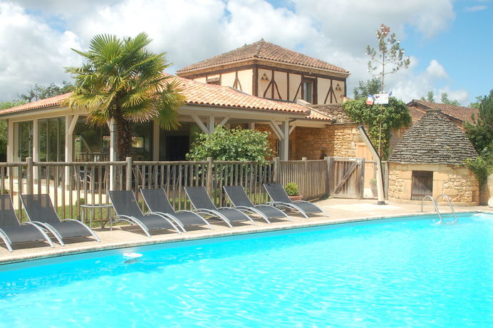 Imagen de la habitación del Hotel Le Mas De Castel. Foto 3