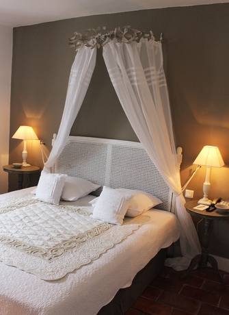 Imagen de la habitación del Hotel Le Mas De Chastelas. Foto 9