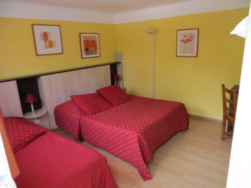 Imagen de la habitación del Hotel Le Mas De La Frigoulette. Foto 14