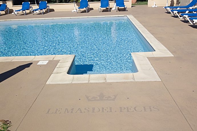 Imagen de la piscina del Hotel Le Mas Del Pechs. Foto 18