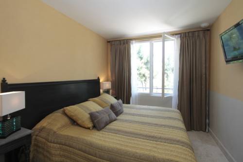 Imagen de la habitación del Hotel Le Mas Des Carassins. Foto 9