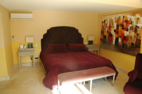 Imagen de la habitación del Hotel Le Mas Des Carassins. Foto 16