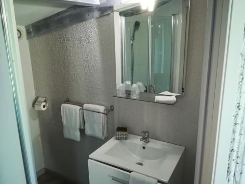 Imagen general del Hotel Le Mas Des Lilas. Foto 5