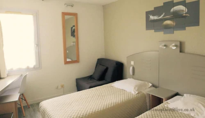 Imagen de la habitación del Hotel Le Mas Des Ponts D'arles. Foto 15