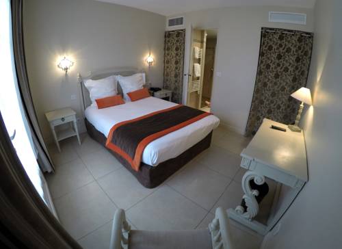 Imagen de la habitación del Hotel Le Mas Saint-joseph. Foto 3
