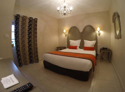 Imagen de la habitación del Hotel Le Mas Saint-joseph. Foto 12