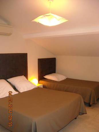 Imagen de la habitación del Hotel Le M&eacute;dieval. Foto 11