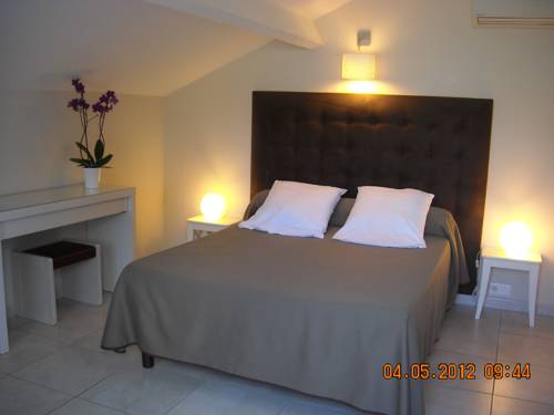 Imagen de la habitación del Hotel Le M&eacute;dieval. Foto 12