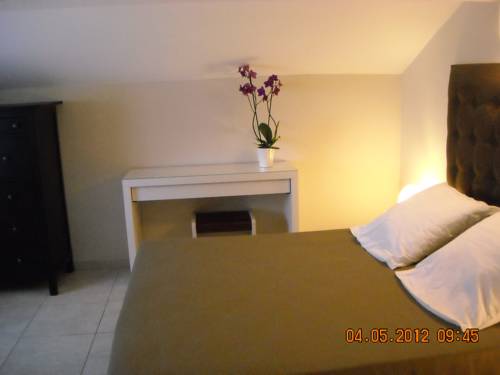 Imagen de la habitación del Hotel Le M&eacute;dieval. Foto 14