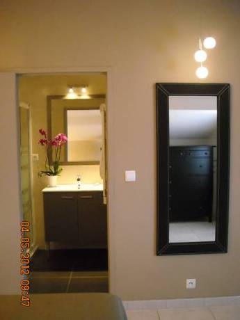 Imagen de la habitación del Hotel Le M&eacute;dieval. Foto 16