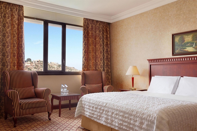 Imagen de la habitación del Hotel Le M&eacute;ridien Al Hada. Foto 4